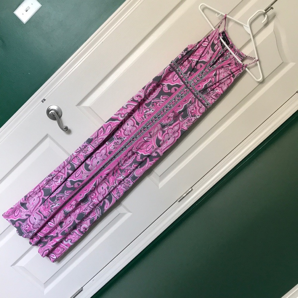 Adorable maxi dress!